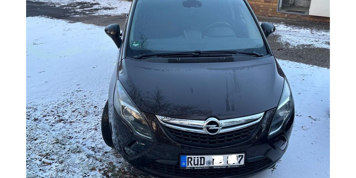 Opel Zafira Tourer 118.500 km 9.300 &euro; Schlangenbad 65388
