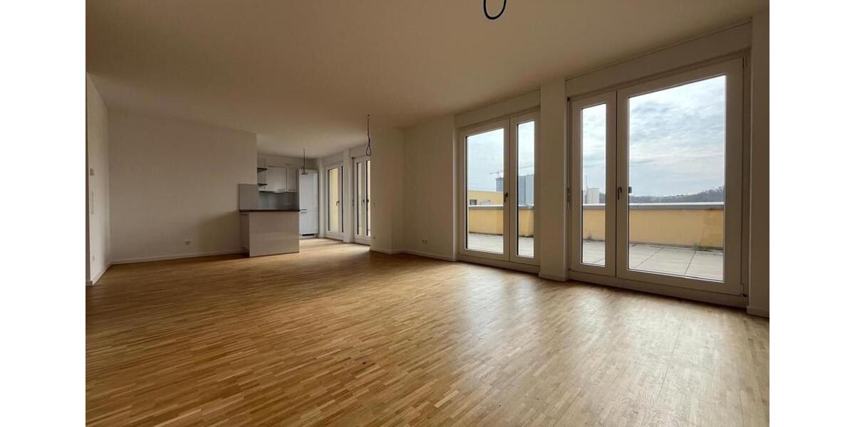 Dachgeschoßwohnung Bad Friedrichshall - 4 Zimmer, 133 m&sup2;, 2.016&euro; | Angebot:26068590
