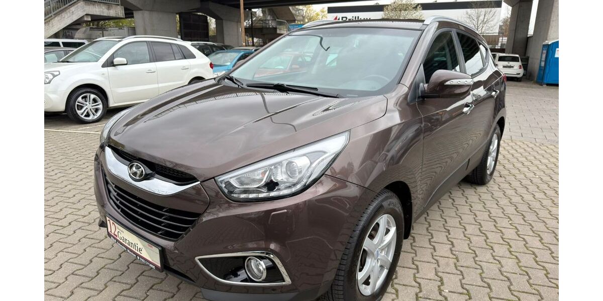 Hyundai ix35 103.897 km 9.900 &euro; München 81825