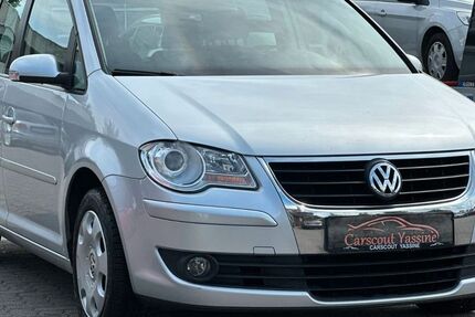 VW Touran 163.000 km 3.990 € Buxtehude 21614