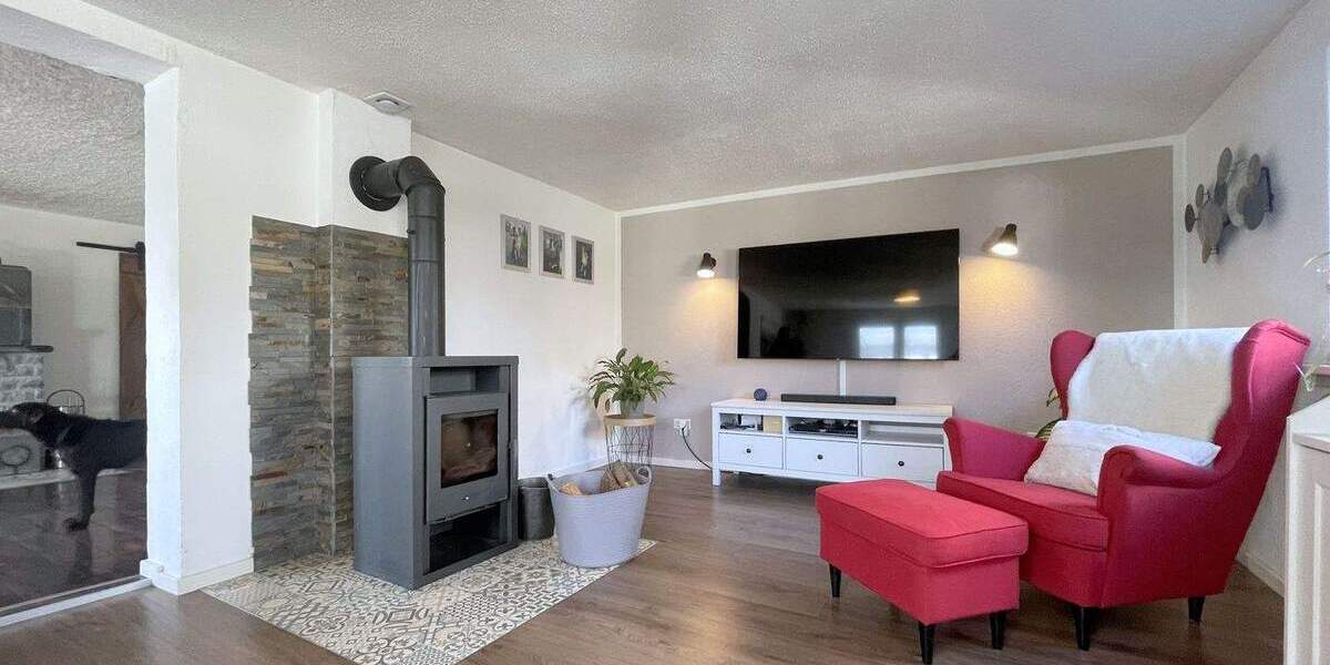 Einfamilienhaus Ruppichteroth Mittelsaurenbach - 6 Zimmer, 183 m&sup2;, 360.000&euro; | Angebot:24825467