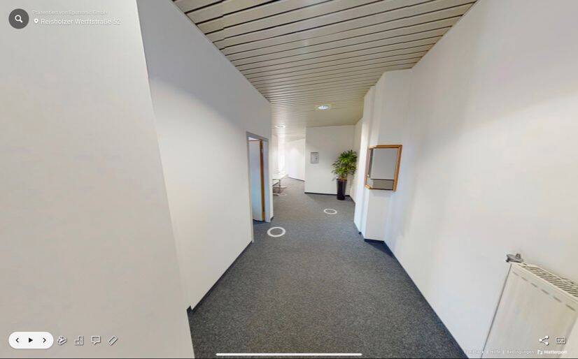 Helles, representatives möbliertes Büro inkl. Küche (Spülmaschiene, Kühlschrank, etc.) in ehemali...