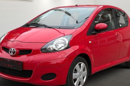 Toyota Aygo (X) 60.306 km 2.799 &euro; Berlin 12681