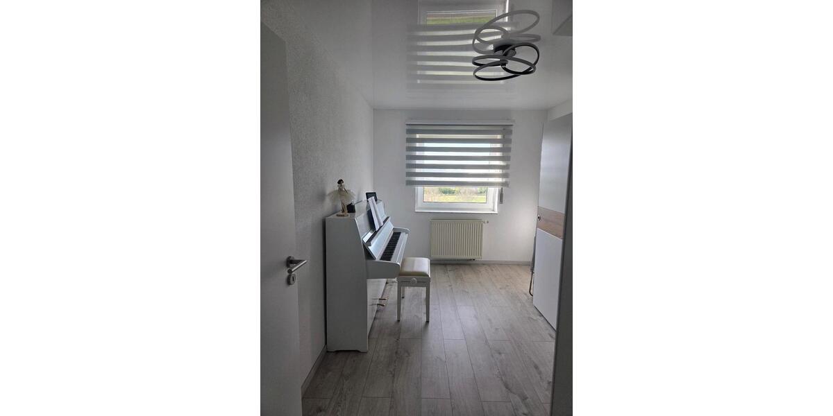 Erdgeschoßwohnung Trossingen - 4 Zimmer, 99 m&sup2;, 340.000&euro; | Angebot:26851526