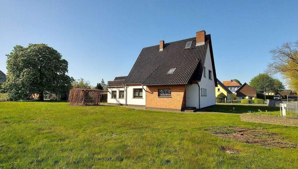 Einfamilienhaus Zingst - 5 Zimmer, 203 m&sup2;, 2.490&euro; | Angebot:26092182