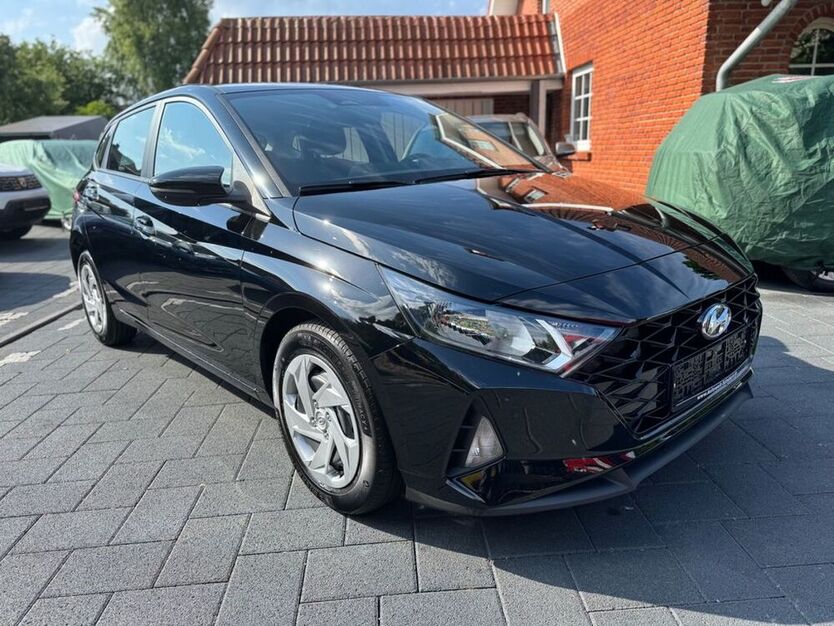 i20