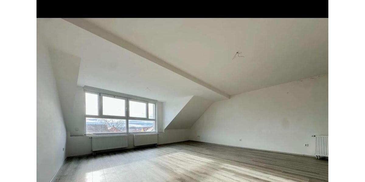 Dachgeschoßwohnung Weisenheim am Sand - 5 Zimmer, 177 m&sup2;, 1.950&euro; | Angebot:26376811