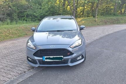Ford Focus 101.000 km 15.000 &euro; Nonnweiler 66620