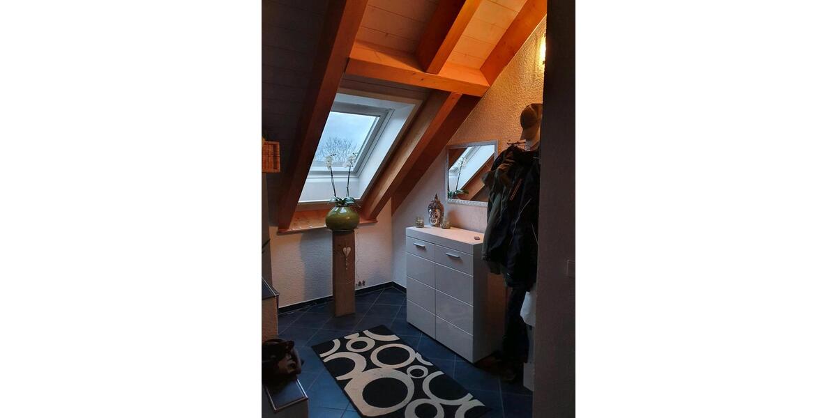 Dachgeschoßwohnung Neckarsulm - 3 Zimmer, 100 m&sup2;, 980&euro; | Angebot:25554079