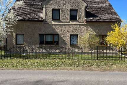 Haus Zehdenick - 8 Zimmer, 261 m&sup2;, 249.000&euro; | Angebot:25892006