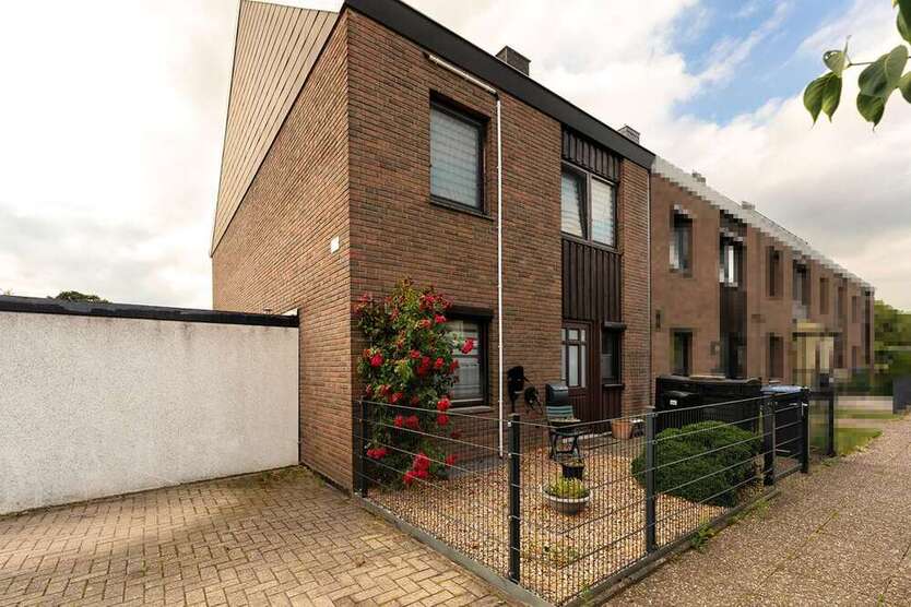 Haus zum Kaufen in Achim 295.000 € 119.95 m²