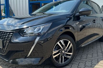 Peugeot 208 27.700 km 13.900 &euro; Rheinzabern 76764