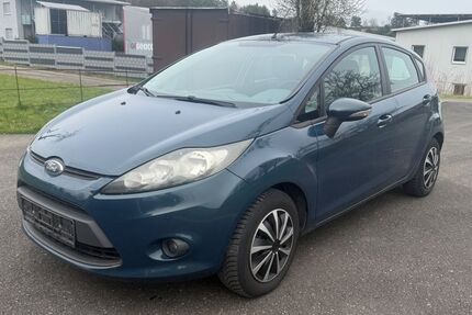 Ford Fiesta 151.000 km 2.299 &euro; Starzach 72181