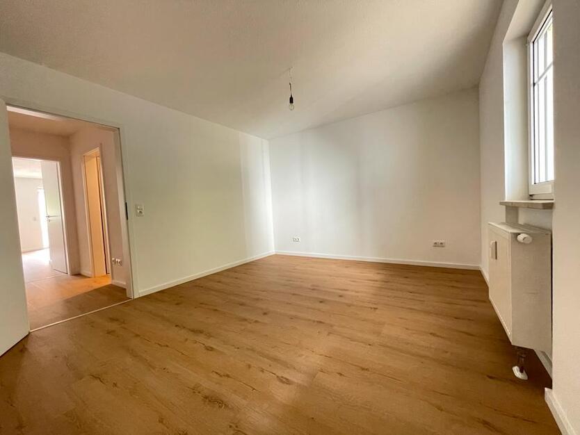 hochwertig sanierte 2-Zimmer Wohnung im Herzen von Dingolfing