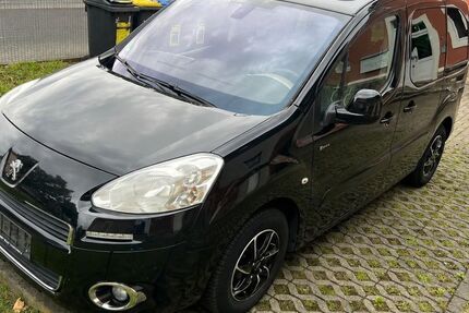 Peugeot Partner 135.000 km 8.888 &euro; Dresden 01139