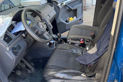 VW Touran 210.000 km 5.600 &euro; Hannover 30657