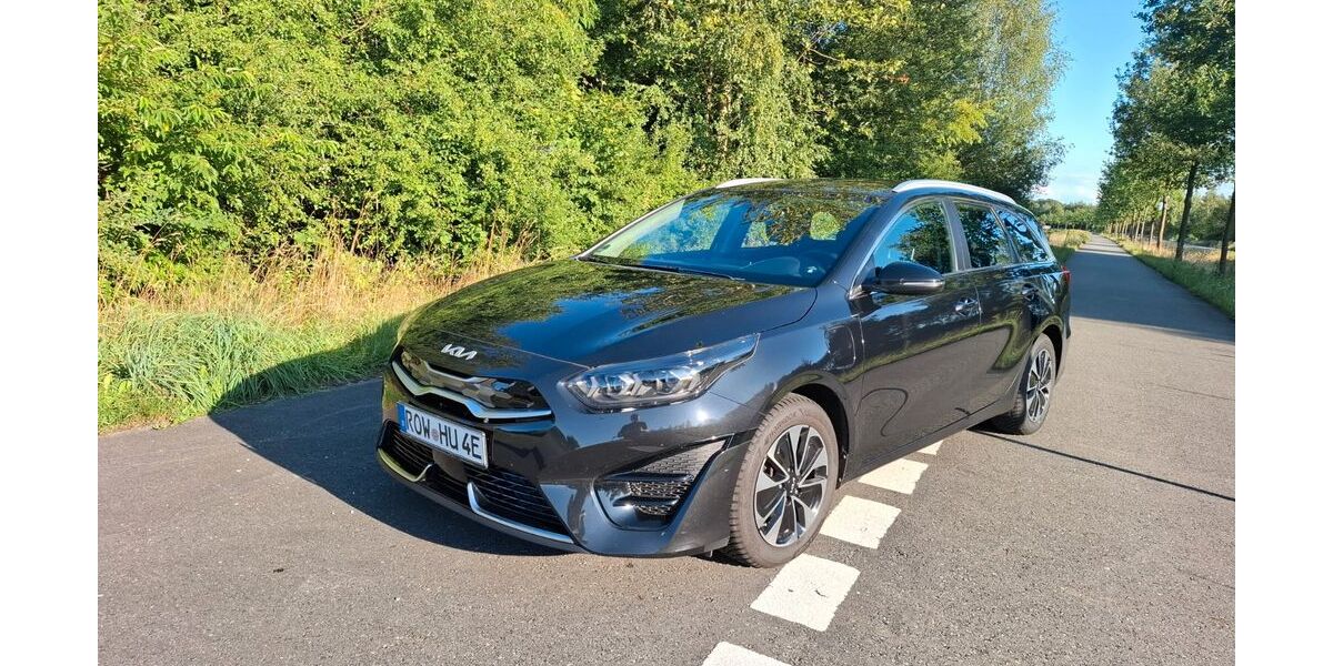 Kia ceed Sportswagon 96.000 km 19.000 &euro; Zeven 27404