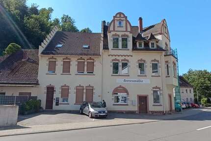 Haus zum Kaufen in Bensheim 2.100.000 € 968 m² 35 zimmer