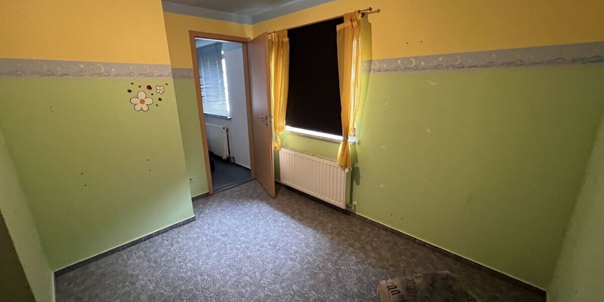 2 Wohnhäuser mit 3 Wohnungen plus 200m² Werkstatträumen bei Mittweida - Zweifamilienhaus Mittweida | Angebot:26000074