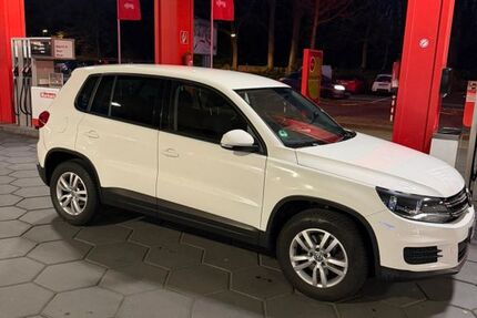 VW Tiguan 210.500 km 8.900 &euro; HERTEN 45699