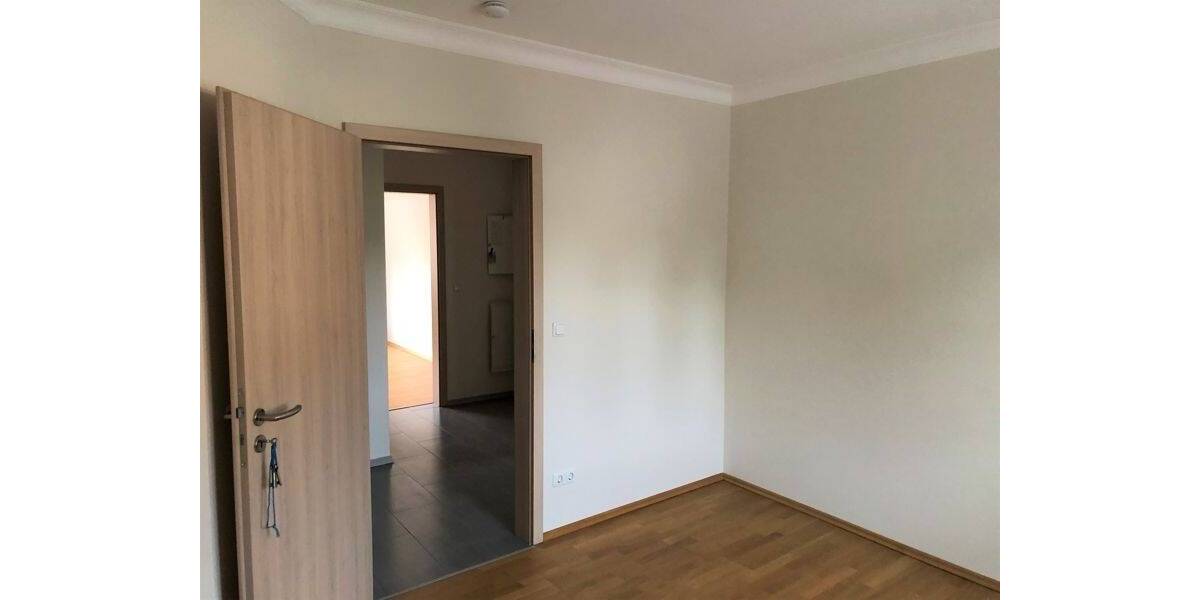 Etagenwohnung Nittenau - 3 Zimmer, 87 m&sup2;, 765&euro; | Angebot:23972871