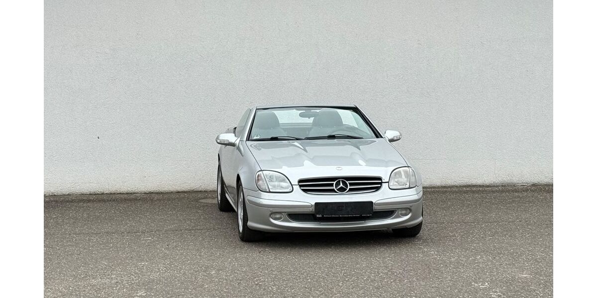 Mercedes-Benz SLK 200 320.000 km 1.799 &euro; Kandel 76870