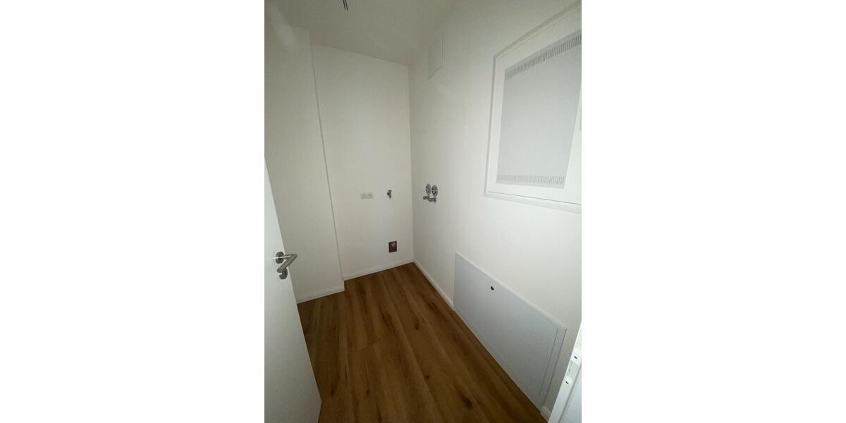 Erdgeschoßwohnung Lüneburg Ebensberg - 3 Zimmer, 104 m&sup2;, 1.966&euro; | Angebot:25638993