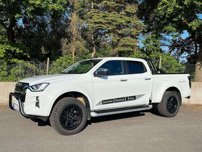 D-Max