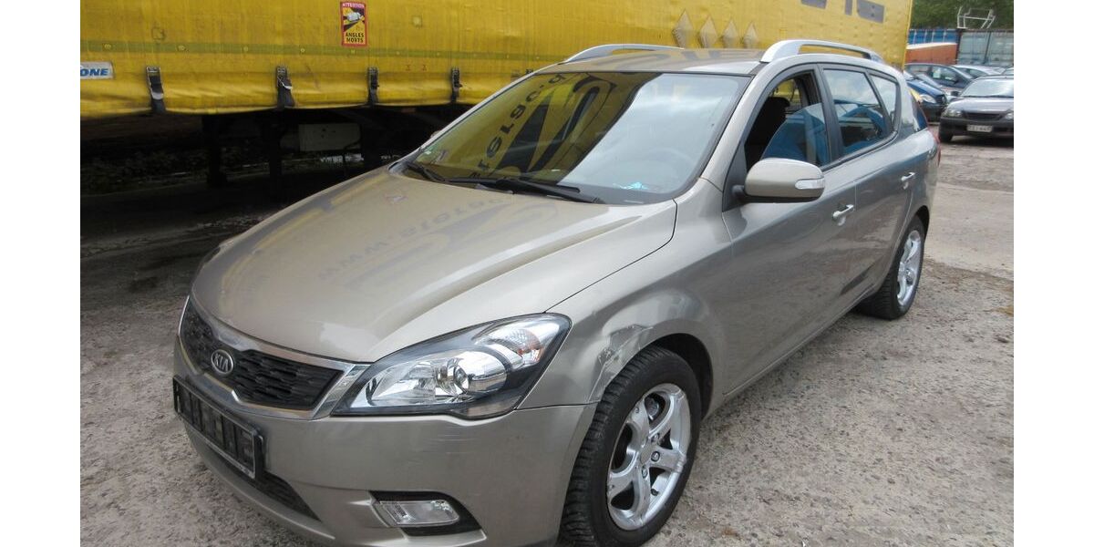 Kia ceed / Ceed 101.184 km 1.350 &euro; Hamburg 20537