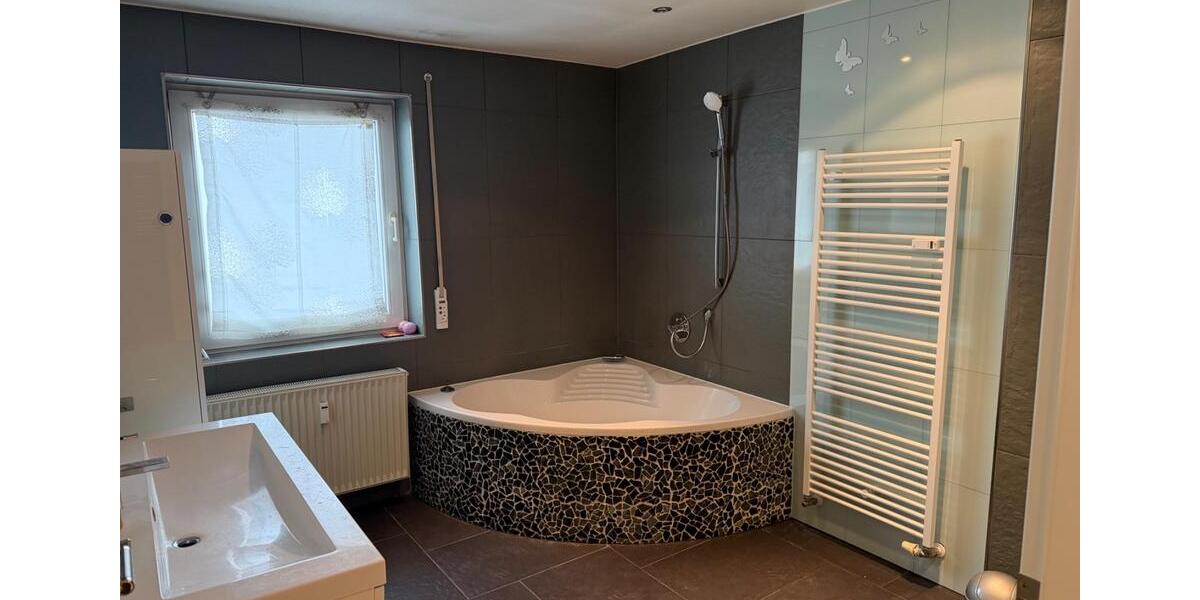 Einfamilienhaus Worms - 4.5 Zimmer, 140 m&sup2;, 1.300&euro; | Angebot:26479717