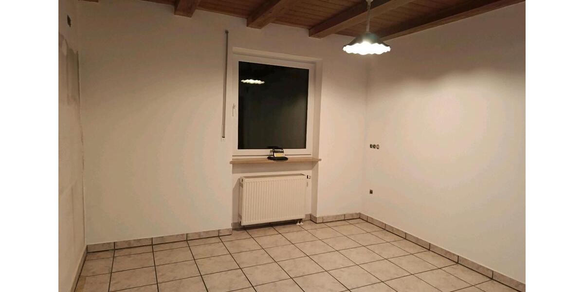 Einfamilienhaus Schierling - 5 Zimmer, 140 m&sup2;, 1.200&euro; | Angebot:26377744