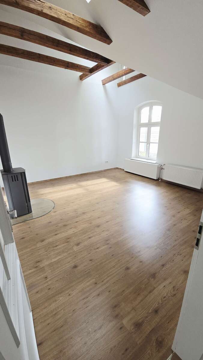 Wohnung zum Mieten in Delmenhorst 650 € 83.93 m² 2 zimmer