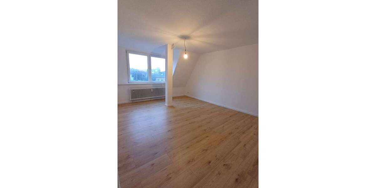 Etagenwohnung Kiel Brunswik - 3 Zimmer, 90 m&sup2;, 1.025&euro; | Angebot:27334077