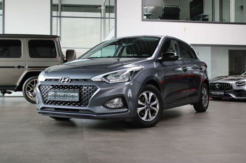 i20
