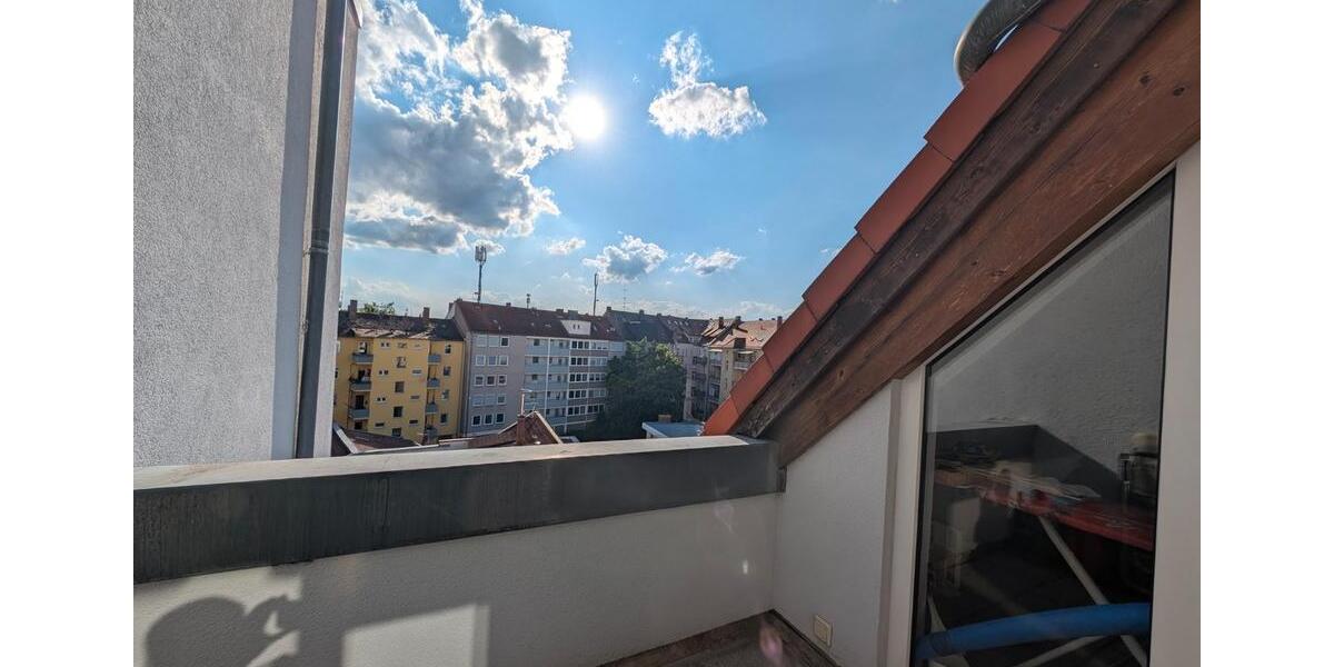 Dachgeschoßwohnung Nürnberg Hasenbuck - 3 Zimmer, 105 m&sup2;, 385.000&euro; | Angebot:26997912