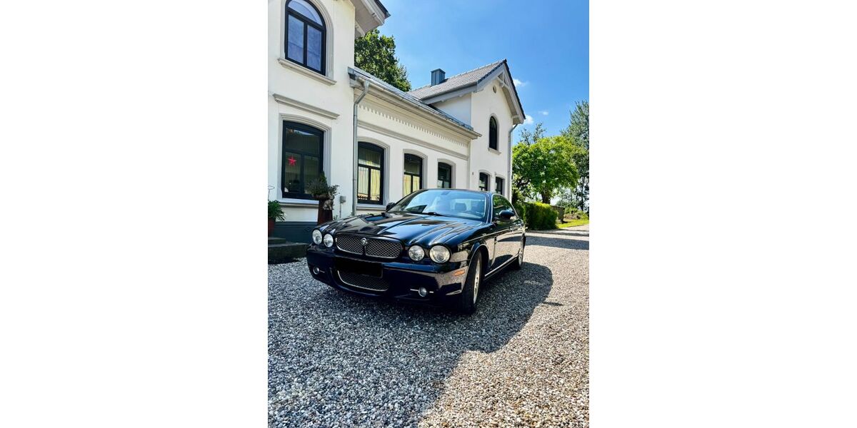 Jaguar XJ 175.000 km 13.299 &euro; Boren 24392