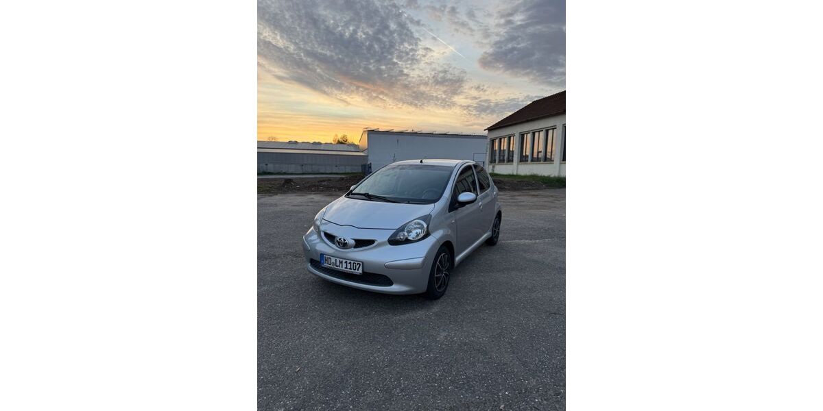 Toyota Aygo (X) 128.208 km 2.900 &euro; Sinsheim 74889