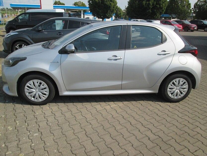 Yaris