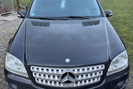 Mercedes-Benz ML 500 210.000 km 8.599 &euro; Marktbergel 91613