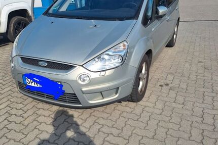 Ford S-Max 226.581 km 2.500 &euro; Drebkau 03116