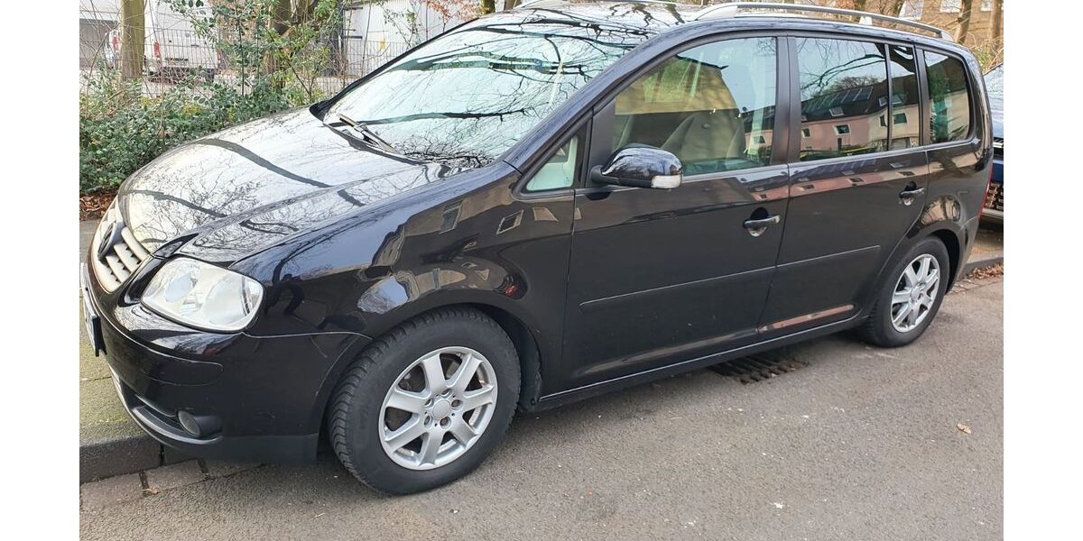 VW Touran 265.000 km 2.950 &euro; Duisburg 47167