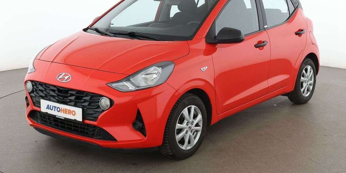 Hyundai i10 14.146 km 9.660 &euro; Stuttgart 70195