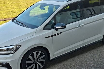 VW Touran 110.500 km 21.990 &euro; Polling 82398