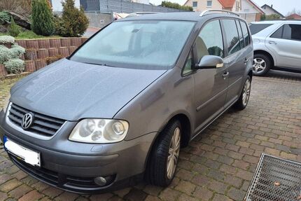 VW Touran 282.000 km 2.950 &euro; Eisenberg 67304