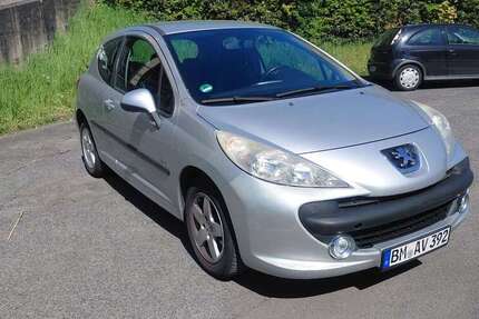 Peugeot 207 130.000 km 2.700 &euro; Hürth, Stadt 50354