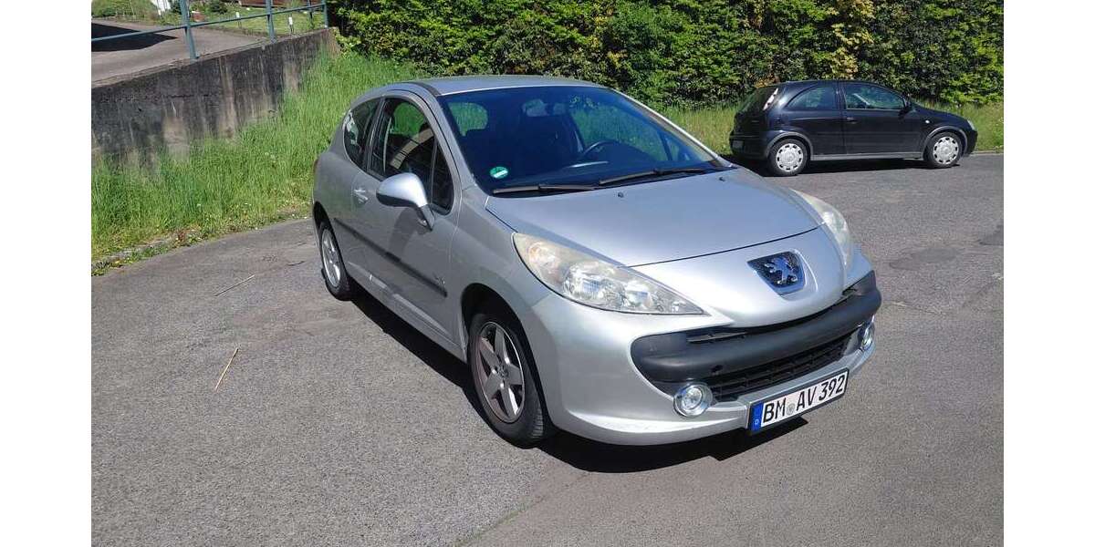 Peugeot 207 130.000 km 2.700 &euro; Hürth, Stadt 50354