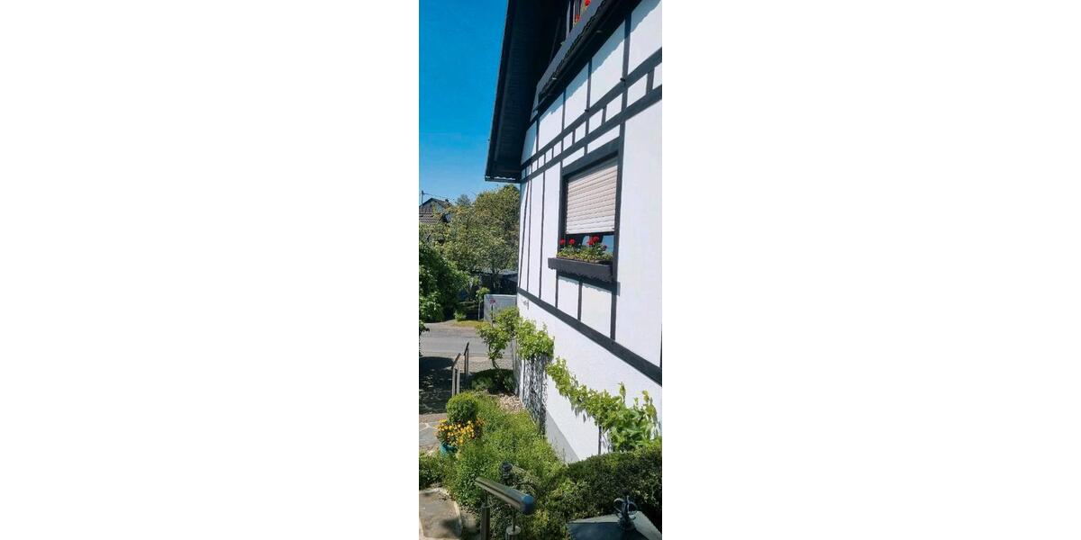 Etagenwohnung Gummersbach Berstig Süd - 1 Zimmer, 160 m&sup2;, 600&euro; | Angebot:26688504