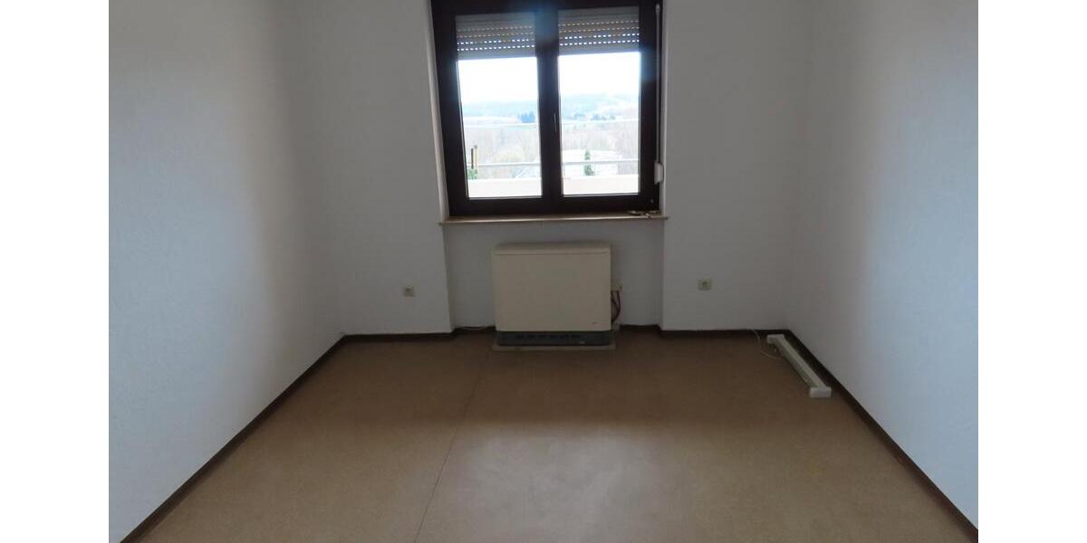 Etagenwohnung Marktredwitz - 3 Zimmer, 75 m&sup2;, 540&euro; | Angebot:25512903