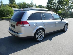 Opel Vectra 2.2 DTI Kombi 119.000 km 7.490 € Nürtingen 72622