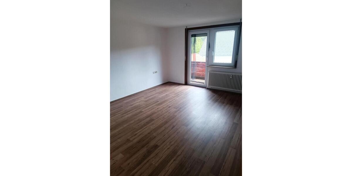 Etagenwohnung Freudenstadt - 3 Zimmer, 81 m&sup2;, 600&euro; | Angebot:26313621